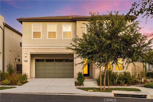 100 Walworth, Lake Forest, CA, 92630-8484 | Card Image