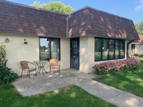 116-250 Freemont Ave Se, Hutchinson, MN, 55350-3161 | Card Image