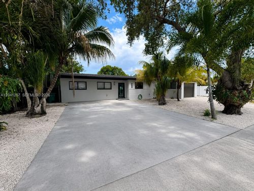 19700 Ne 11th Pl, Miami, FL, 33179-3519 | Card Image