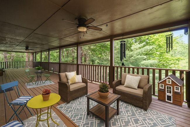 284 Tickanetley Rd, Home with 4 bedrooms, 3 bathrooms and 1 parking in Ellijay GA | Image 16