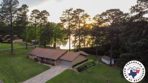 1306 Choctaw Dr, Atlanta, TX, 75551 | Card Image