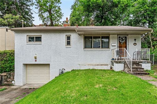 3101 Viola St, Perry Hilltop, PA, 15214 | Card Image