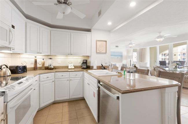 APT-605 - 200 Ocean Crest Dr, Condo with 3 bedrooms, 3 bathrooms and null parking in Palm Coast FL | Image 11
