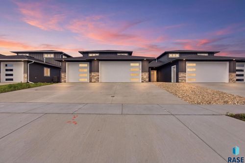 220 E Ivy Rd Road, Tea, SD, 57064 | Card Image