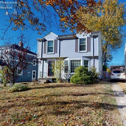 2927 Sherbrooke Rd, Toledo, OH, 43606-3770 | Card Image