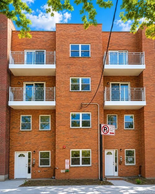 8834 54th Ave, Elmhurst, NY, 11373-4544 | Card Image