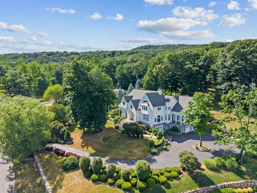 4 Katavolos Dr, Tomkins Cove, NY, 10986-1415 | Card Image