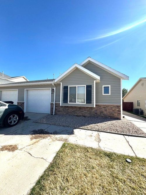 455 W 2100 N, Cedar City, UT, 84721-7149 | Card Image