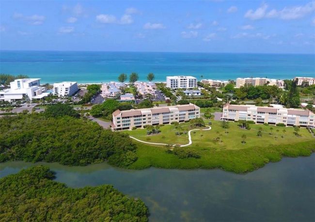 PH2 - 4600 Gulf Of Mexico Drive, Condo with 2 bedrooms, 2 bathrooms and null parking in Longboat Key FL | Image 2