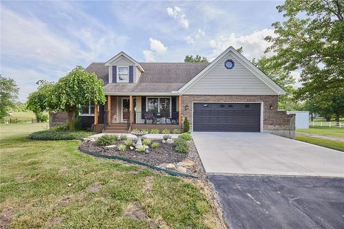 32407 E Lone Jack Ls Rd, Lee's Summit, MO, 64086-9141 | Card Image