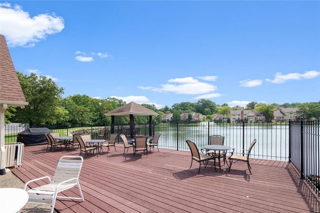 1519 Mallard Landing Ct, Condo with 4 bedrooms, 4 bathrooms and 2 parking in Chesterfield MO | Image 73