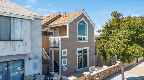 219 32nd St, Newport Beach, CA, 92663 | Card Image