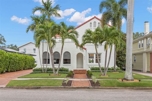 615 16th Ave Ne, SAINT PETERSBURG, FL, 33704-4718 | Card Image