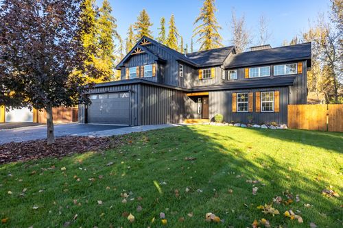 84 Wedgewood Ln, Whitefish, MT, 59937-8183 | Card Image