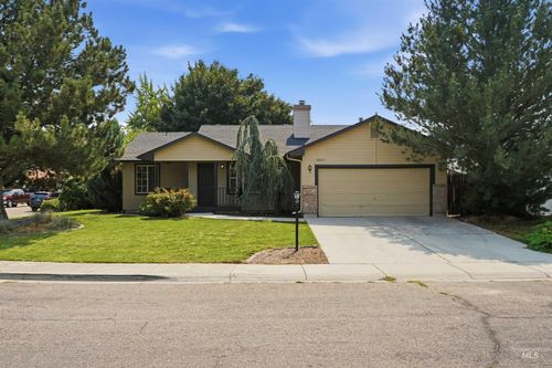 10045 W Lupine St, Boise, ID, 83704 | Card Image