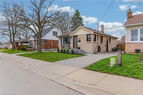91 9th Ave, Brantford, ON, N3S1E6 | Card Image