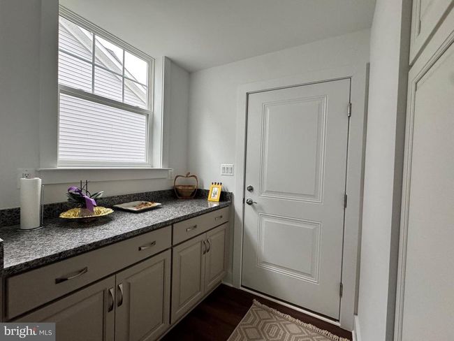 8708 Southrun Ct, Townhouse with 4 bedrooms, 4 bathrooms and null parking in LORTON VA | Image 10