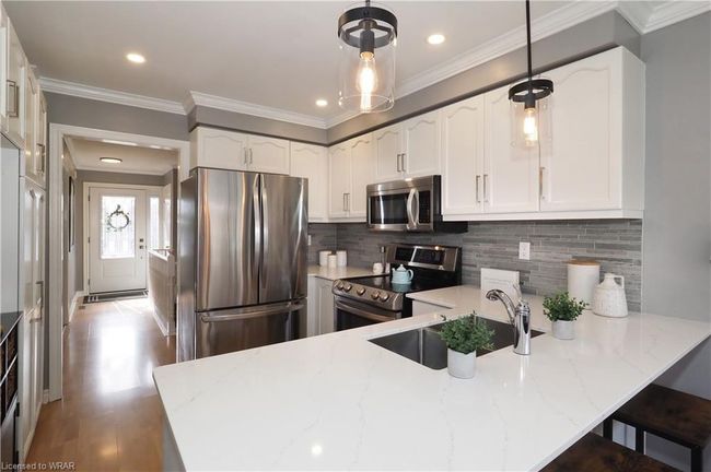 10 Simone Pl, House other with 3 bedrooms, 3 bathrooms and 6 parking in Ayr ON | Image 17
