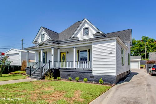 424 Tennessee Ave, Etowah, TN, 37331-1510 | Card Image