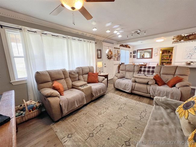 1804 S 3 Rd St, House other with 4 bedrooms, 2 bathrooms and null parking in Stilwell OK | Image 17