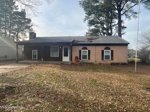 2880 Briarwood Dr, Horn Lake, MS, 38637-1718 | Card Image