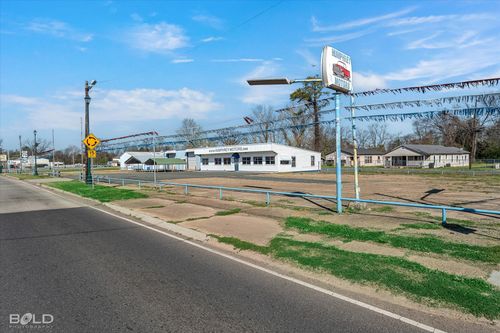1615 E Texas St, Bossier City, LA, 71111-3901 | Card Image