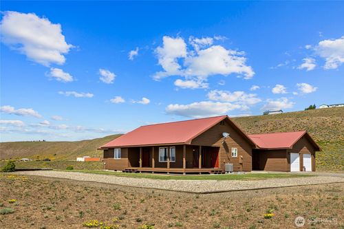270 Indian Lake Dr, Ellensburg, WA, 98926-8132 | Card Image