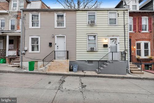 423 N Hall St, Allentown, PA, 18102-2872 | Card Image