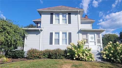 500 Applegate Dr, Beverly, OH, 45715-8943 | Card Image