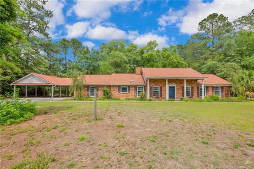 9423 Old Whiteville Rd, Lumberton, NC, 28358-7989 | Card Image