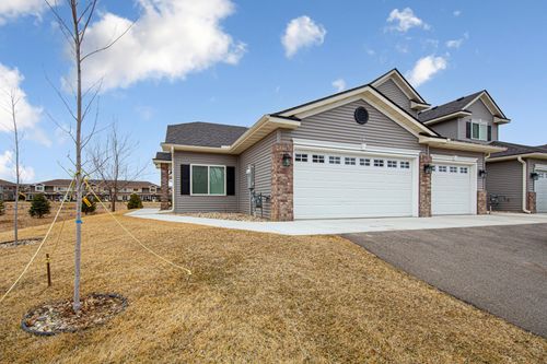 501 Ford St E, Northfield, MN, 55057-3276 | Card Image
