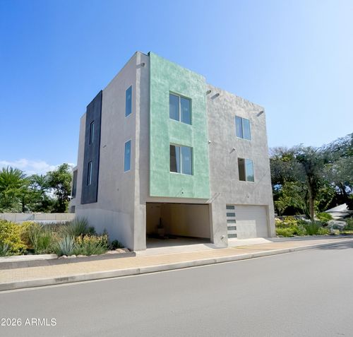 2-2601 E Clarendon Ave, Phoenix, AZ, 85016-6733 | Card Image