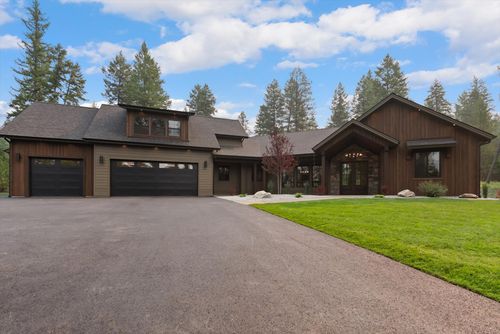1557 Whitefish Village Dr, Whitefish, MT, 59937-8973 | Card Image