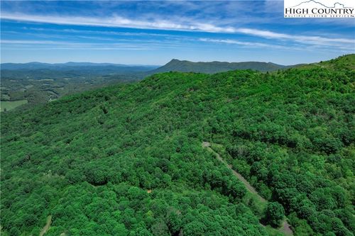 C605 Sugartree Nvno, Zionville, NC, 28698 | Card Image