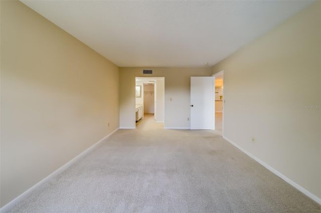 APT-8326 - 14255 Rosemary Ln, Condo with 2 bedrooms, 2 bathrooms and null parking in LARGO FL | Image 11