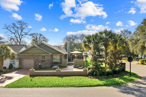 10064 Kings Rd, Myrtle Beach, SC, 29572-6053 | Card Image