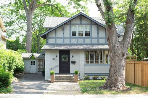 139 Allan St, Oakville, ON, L6J3N6 | Card Image