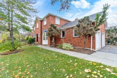 431 Commonwealth Cir, House other with 4 bedrooms, 4 bathrooms and 6 parking in Mississauga ON | Image 2