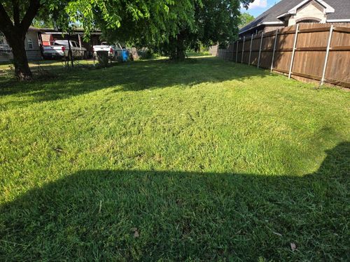 218 Cleveland St, Cleburne, TX, 76031-2718 | Card Image
