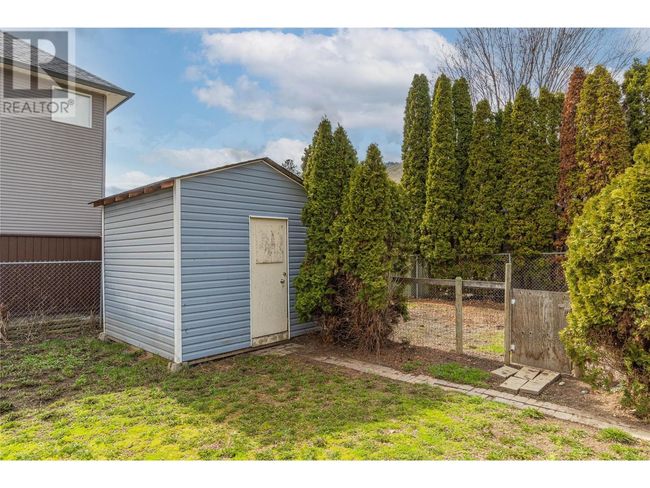 869 Serle Rd, House other with 4 bedrooms, 4 bathrooms and 1 parking in Kamloops BC | Image 9