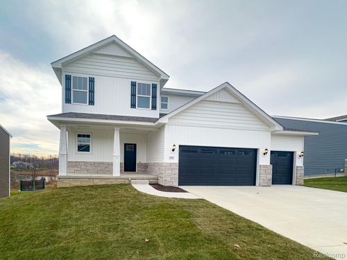 579 Round Rock Dr, Howell, MI, 48843-5813 | Card Image