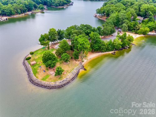 7057 Mariners Ct, Tega Cay, SC, 29708-9356 | Card Image