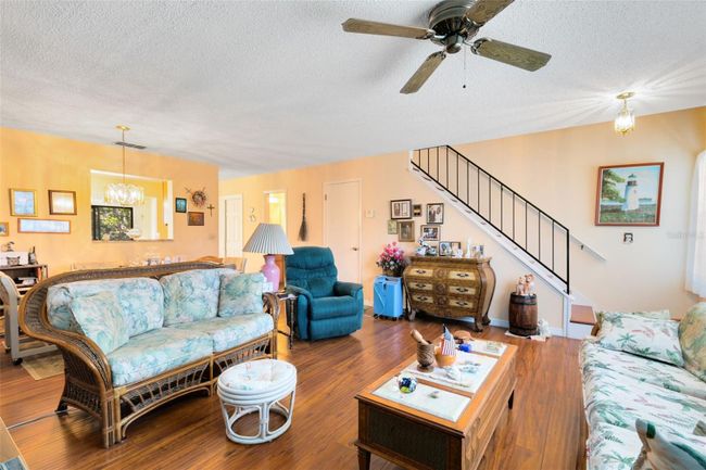 874 Commonwealth Ct, Townhouse with 2 bedrooms, 3 bathrooms and null parking in CASSELBERRY FL | Image 4