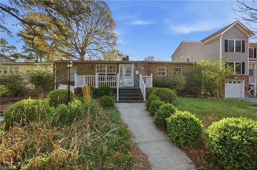 808 Pine Harbor Dr, Norfolk, VA, 23502-4223 | Card Image