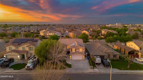 3055 Kachina Ct, Lancaster, CA, 93535-4990 | Card Image