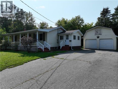 14 Veazey St, Saint Stephen, NB, E3L2R8 | Card Image