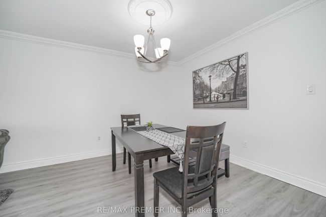 1003 - 390 Dixon Rd, Condo with 2 bedrooms, 1 bathrooms and 1 parking in Etobicoke ON | Image 6