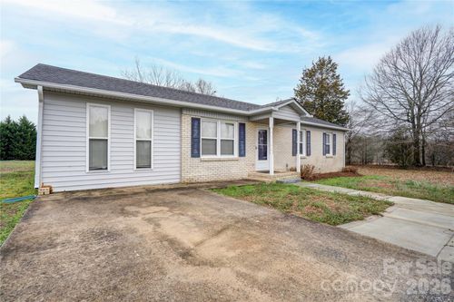 113 Hicks Rd, Grover, NC, 28073-9556 | Card Image