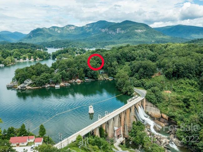 110 Rock Crest Cv, House other with 3 bedrooms, 2 bathrooms and null parking in Lake Lure NC | Image 18