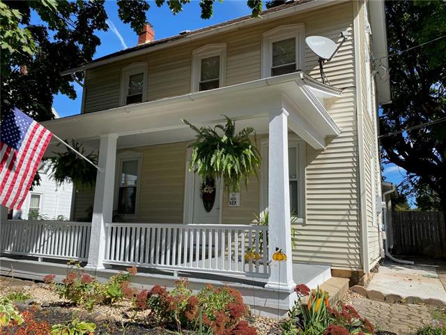 5th St, Coopersburg, PA 18036